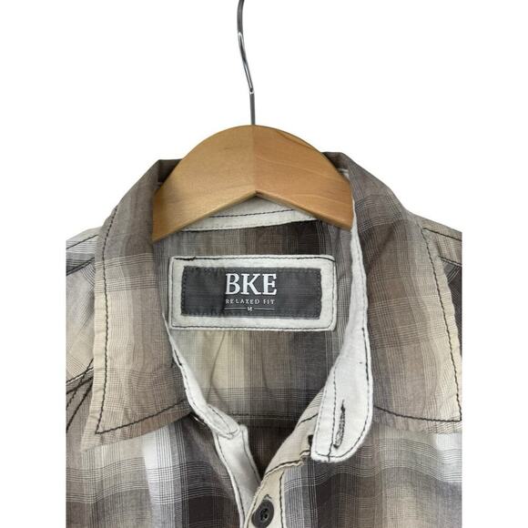 BKE Relaxed Fit Brown Tan Plaid Button Up Shirt Relaxed Fit Men’s Medium - Picture 3 of 6